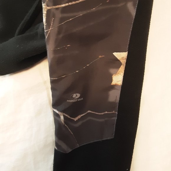 Mossy Oak Yukon Gear Women's Fleece Jacket Black Black Camo, Size Large - Picture 13 of 13